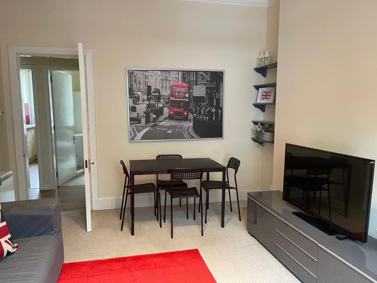 Beautiful 2 Bedroom Apartment- Prime Location, Aberdeen Centre Exterior foto